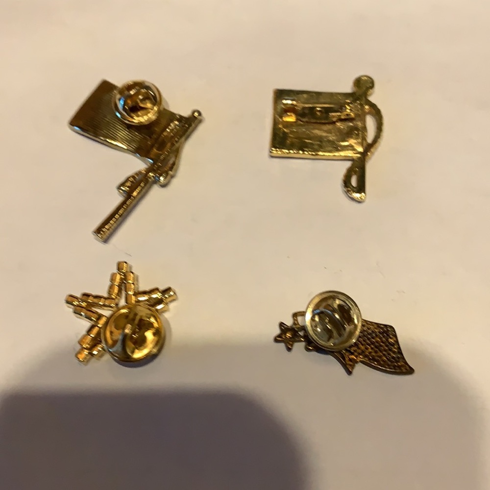 Pins - Picture 2 of 6